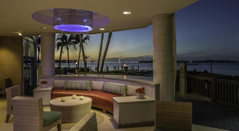 Hyatt Centric & 4*